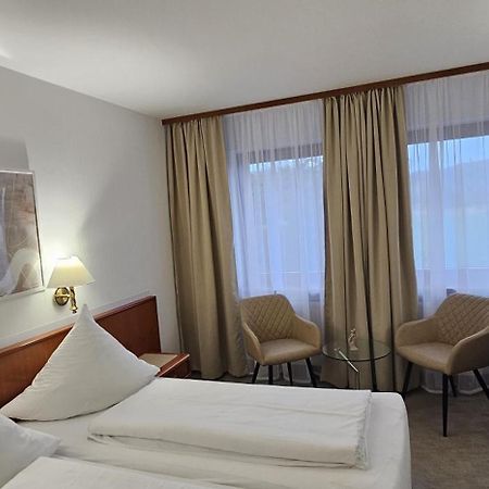 Hotel Garni Vierjahreszeiten บัดชตาฟเฟลชไตน์ ภายนอก รูปภาพ