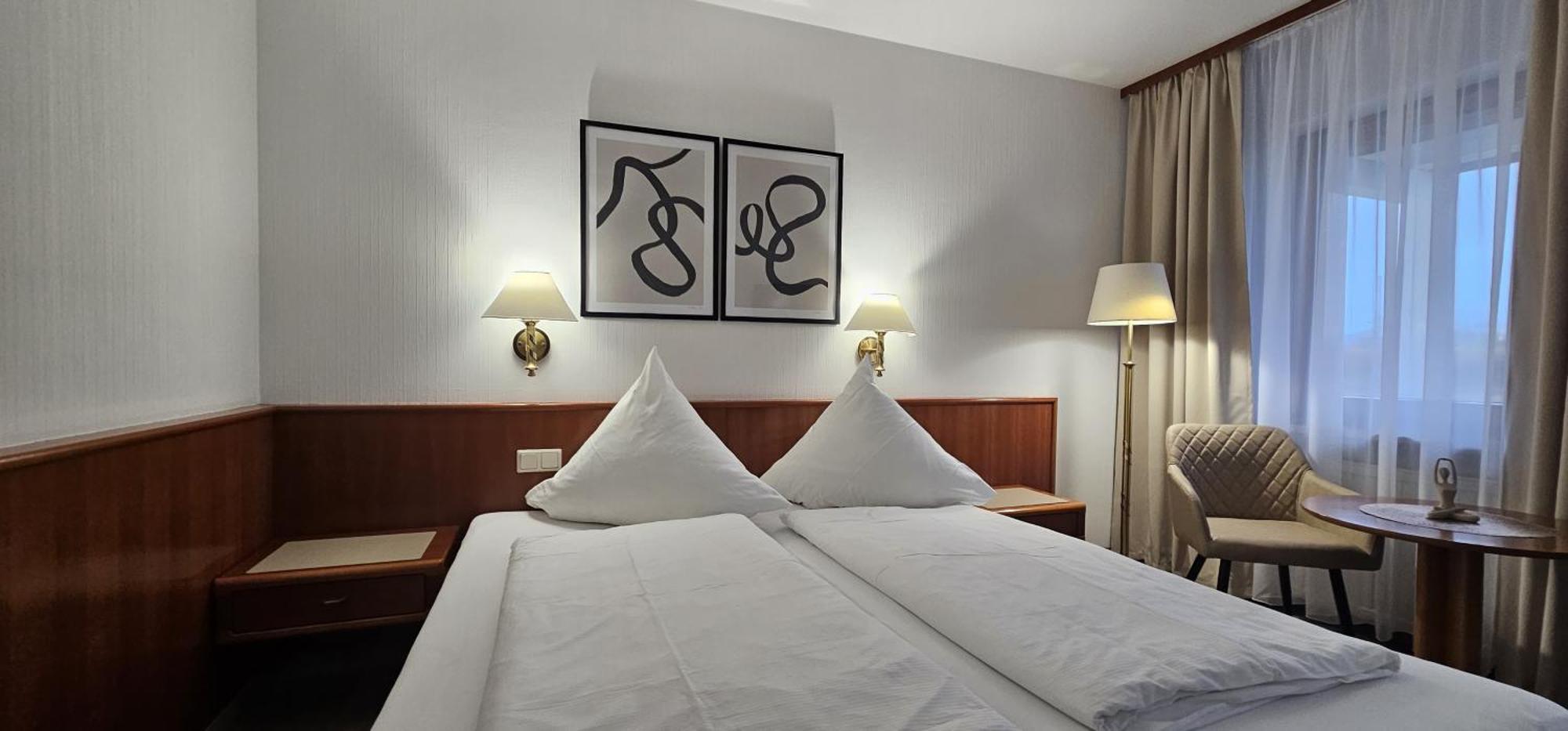 Hotel Garni Vierjahreszeiten บัดชตาฟเฟลชไตน์ ภายนอก รูปภาพ