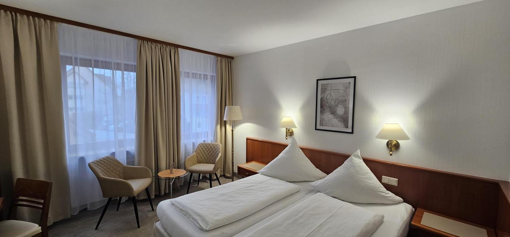Hotel Garni Vierjahreszeiten บัดชตาฟเฟลชไตน์ ภายนอก รูปภาพ