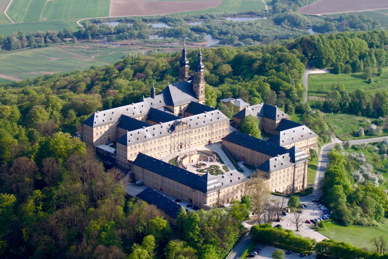 Hotel Garni Vierjahreszeiten บัดชตาฟเฟลชไตน์ ภายนอก รูปภาพ
